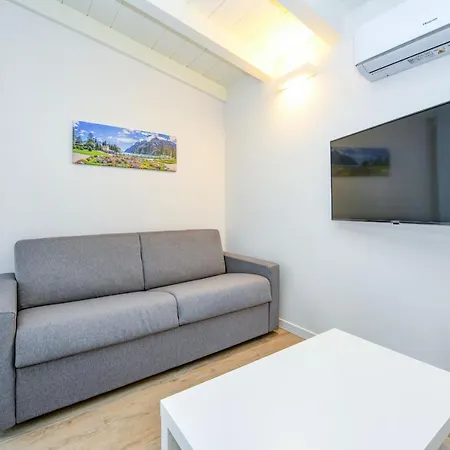 Appartamento Maison Bellini Number 3 Toscolano-Maderno
