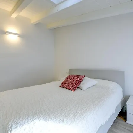 Apartment Maison Bellini Number 3 Toscolano Maderno