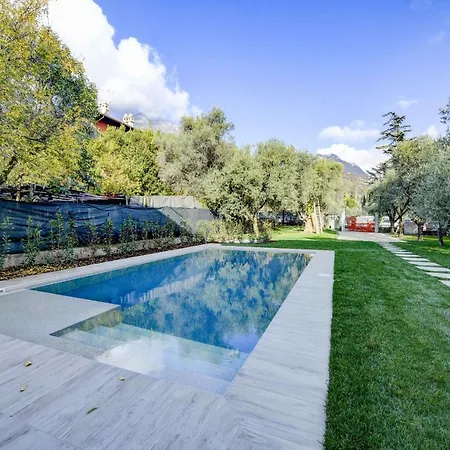 Apartman Maison Bellini Number 3 *